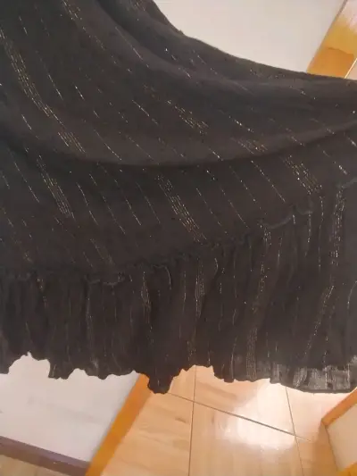 Vestido negro con tirantes Basement talla M - miniatura 5