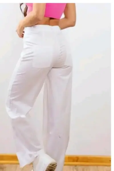 Pantalones anchos de mujer en colores rosa y blanco - miniatura 2
