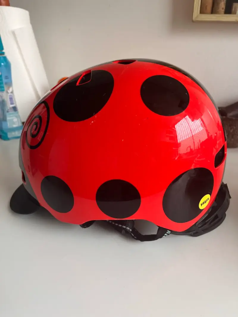 🐞 Casco infantil Nutcase Little Nutty - 1