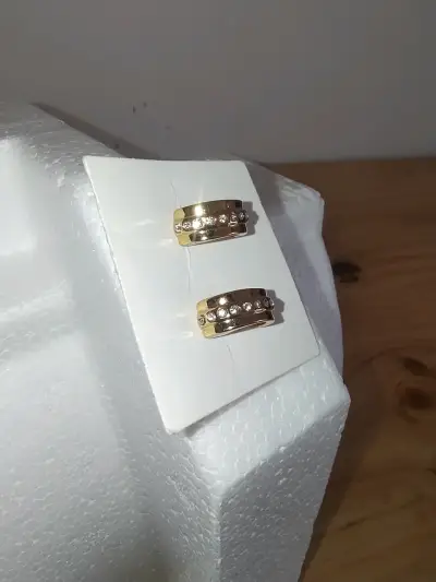 Aros acero con incrustaciones de piedras brillante - miniatura 3