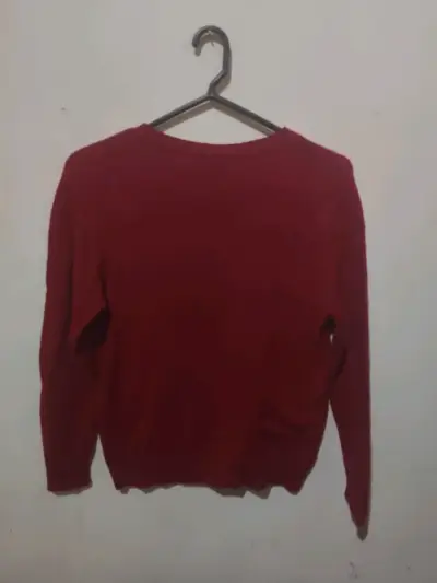Suéter rojo de lana unisex marca GAP - miniatura 2