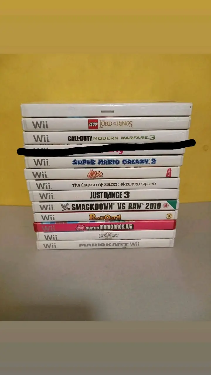 Consola Nintendo Wii con accesorios y juegos - 4