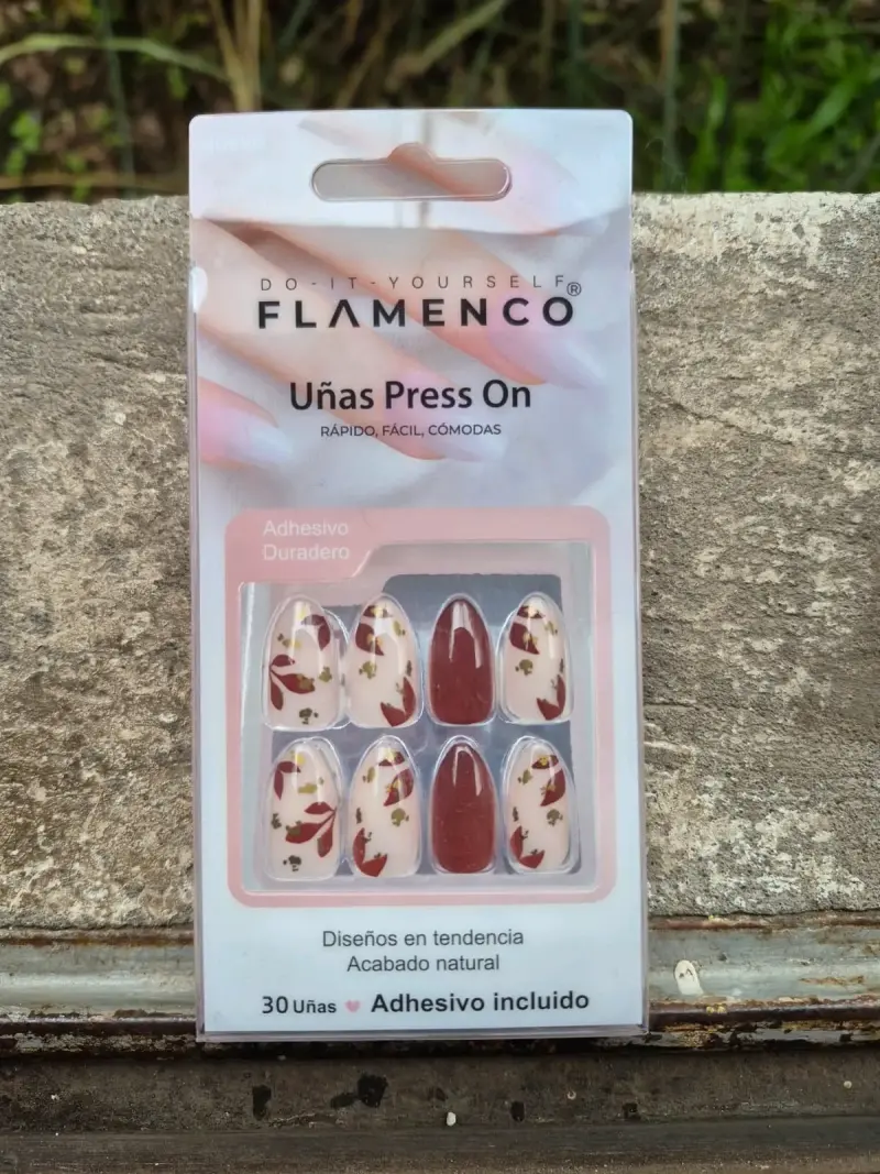 Uñas postizas Flamenco Press On diseño floral - 1