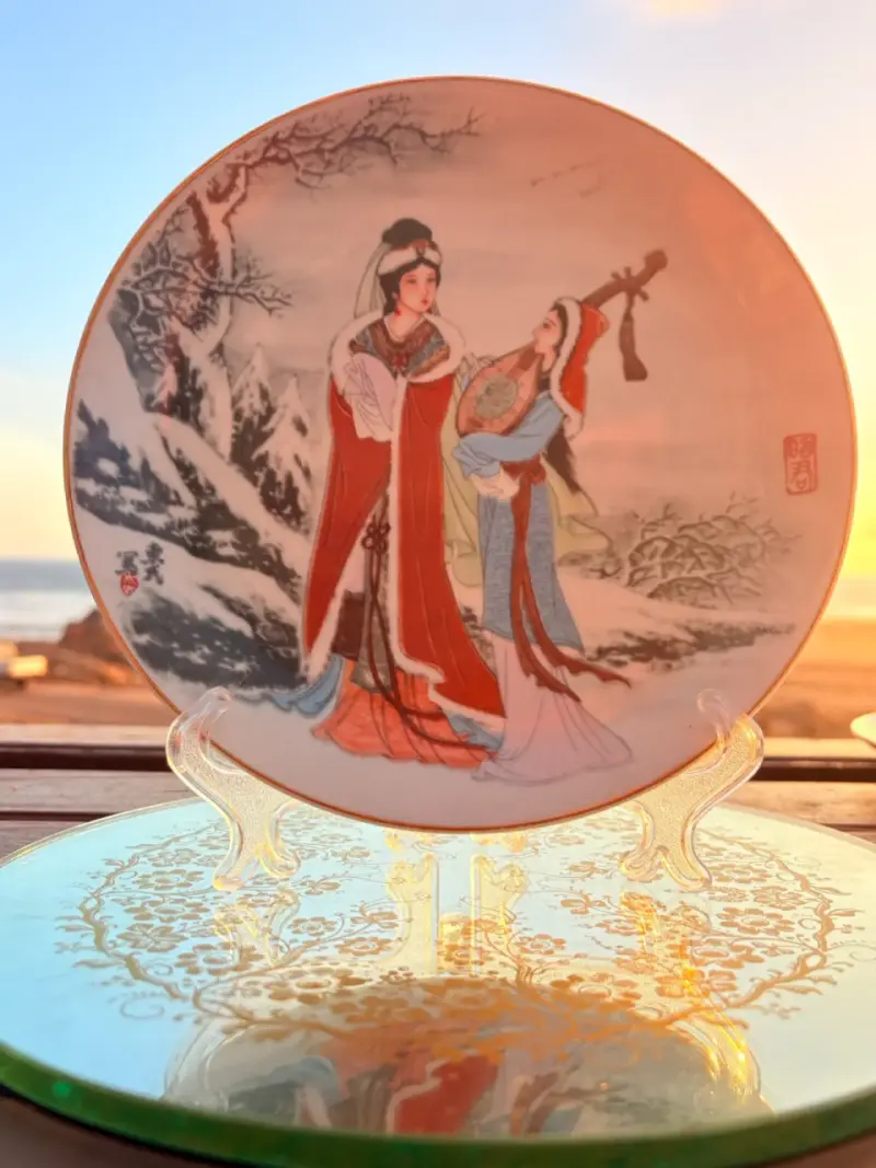Platos decorativos de porcelana  diseño oriental - 2
