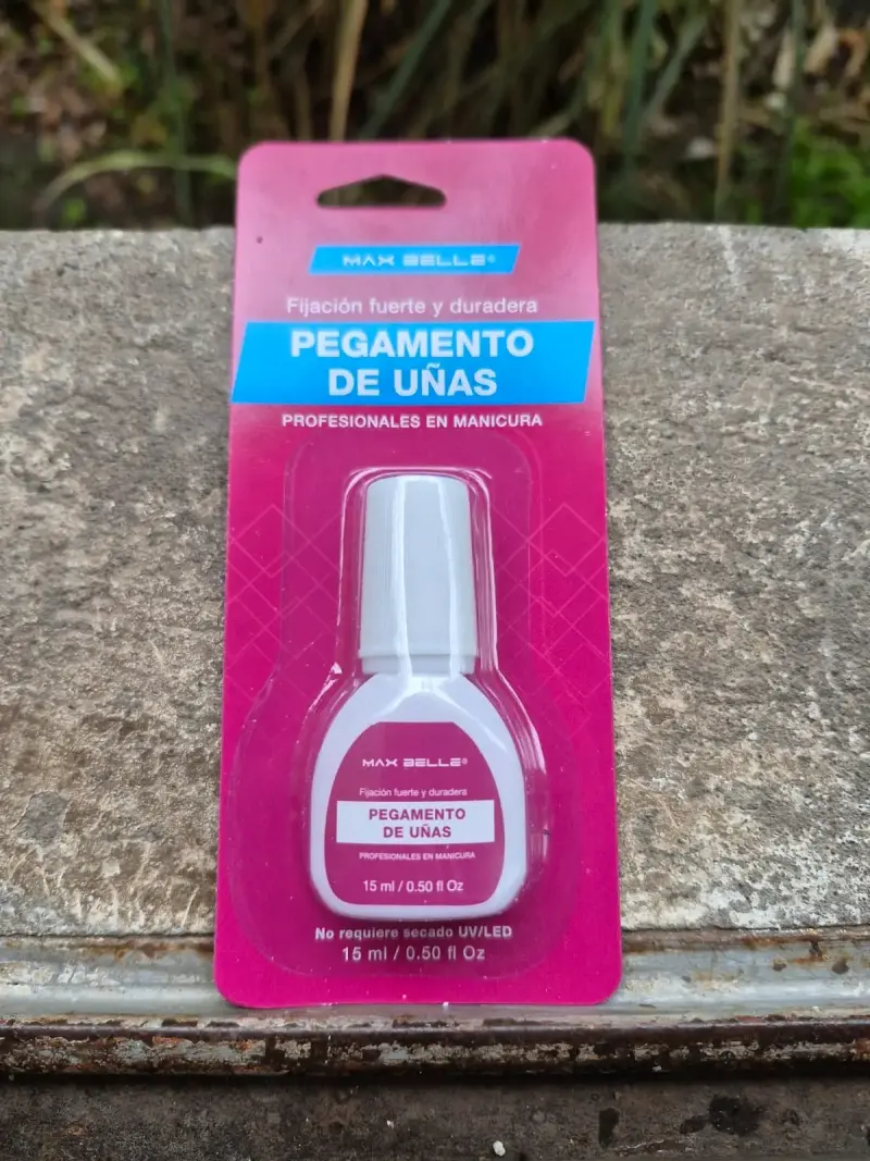 Pegamento de Uñas Max Belle 15ml