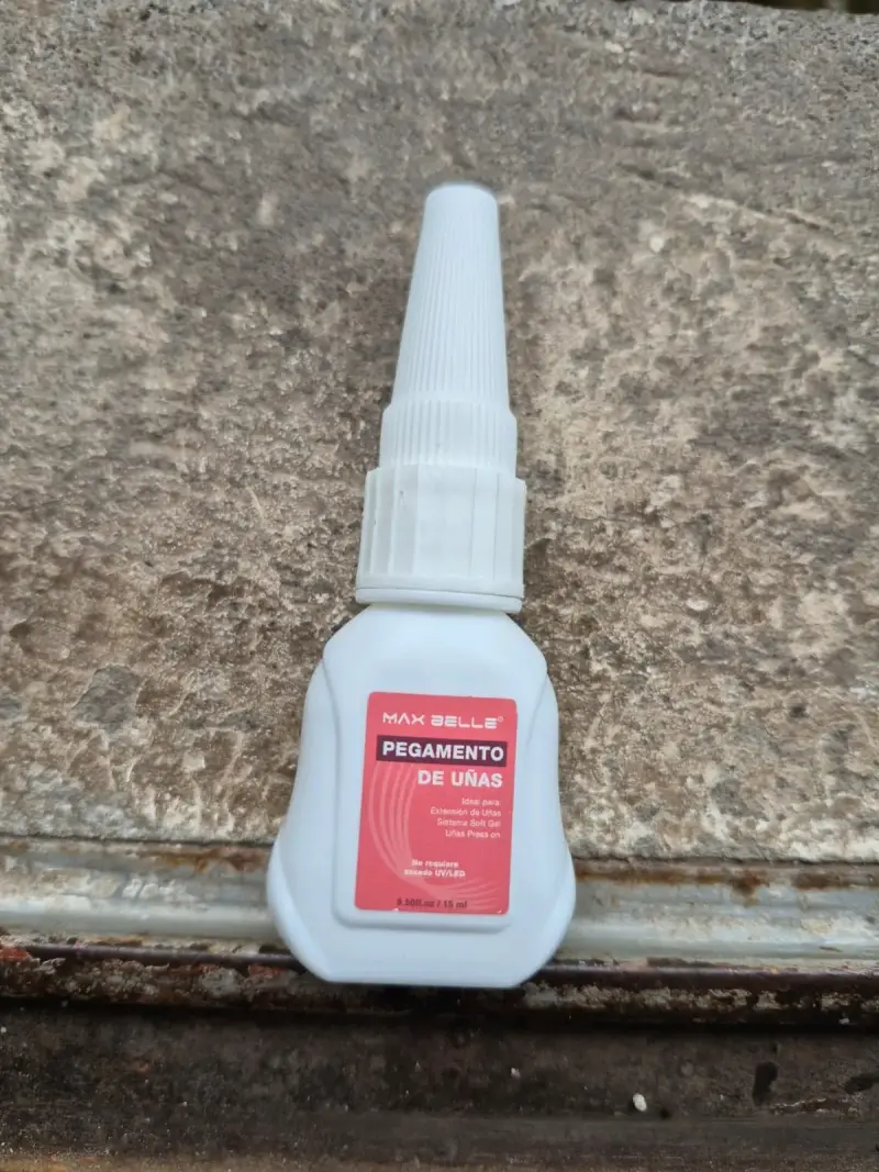 Pegamento de Uñas Max Belle 15ml