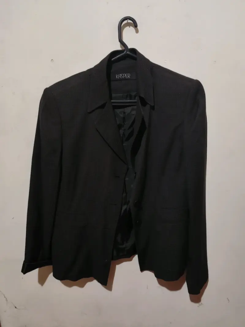 Blazer negro con puntos "Kasper" para mujer - 2