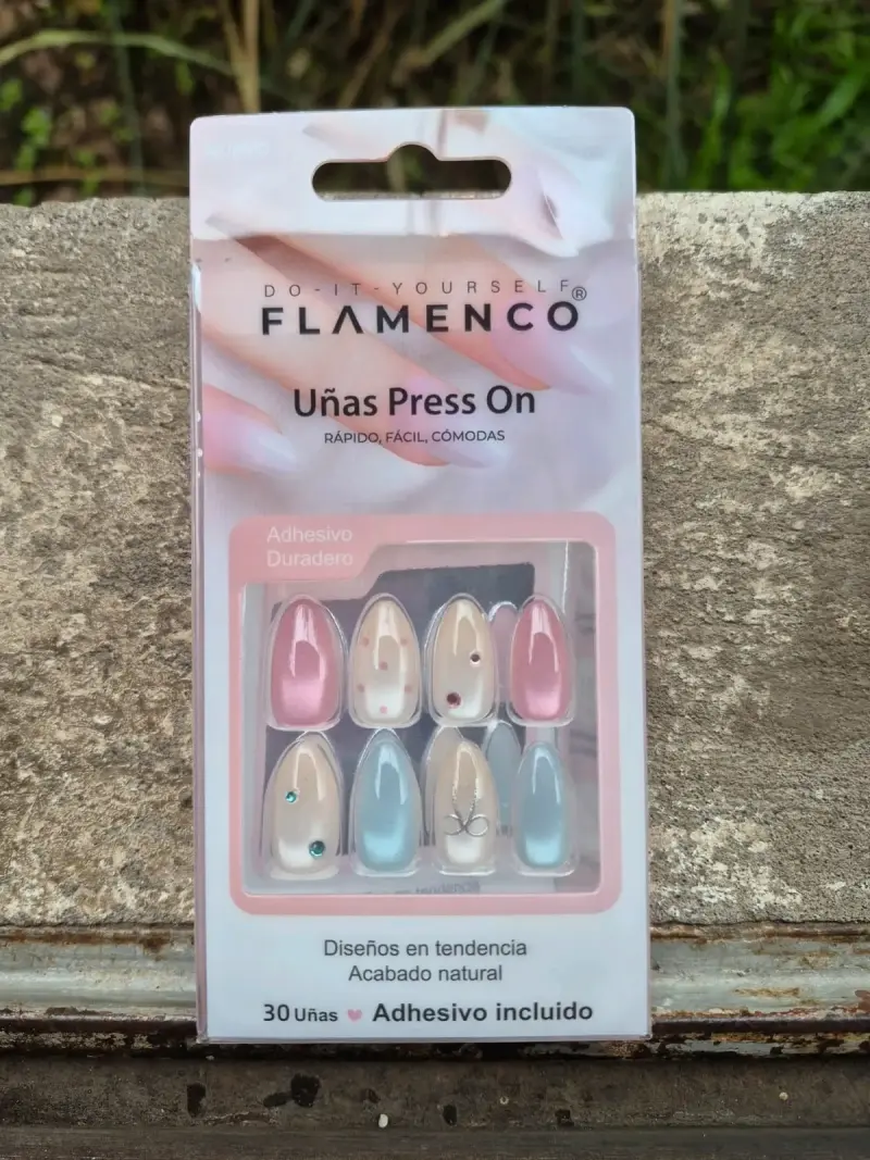 Uñas postizas Flamenco Press On con adhesivo - 1