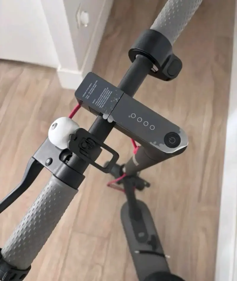 Scooter eléctrico plegable Xiaomi en buen estado - 2