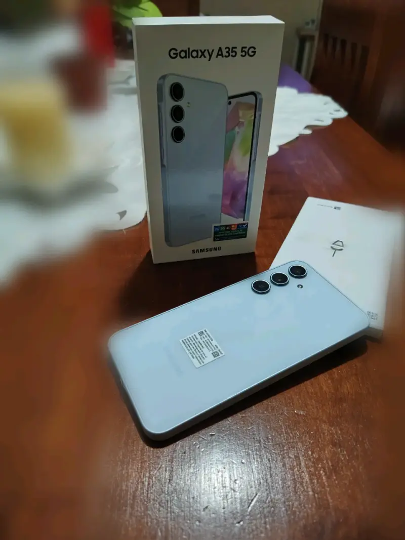 Samsung Galaxy A35 5G en buen estado - 4