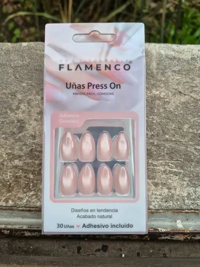 Uñas postizas Flamenco Press On con adhesivo - miniatura 1