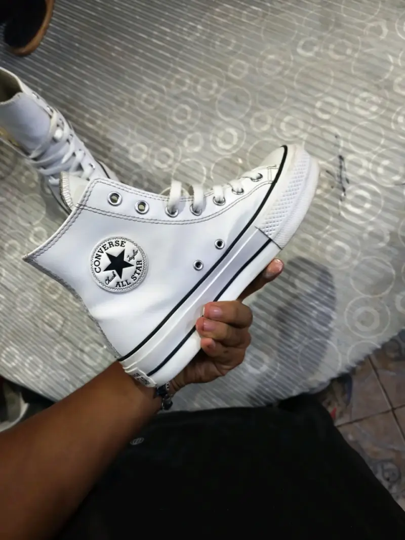 Zapatillas Converse All Star Blancas Altas - 1