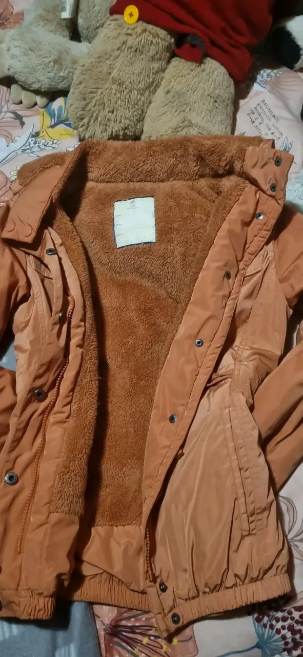 Chaqueta de invierno con forro polar color marrón - 2