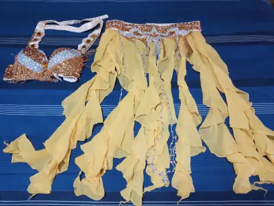 Conjunto de Danza Árabe con detalles Dorados - miniatura 2