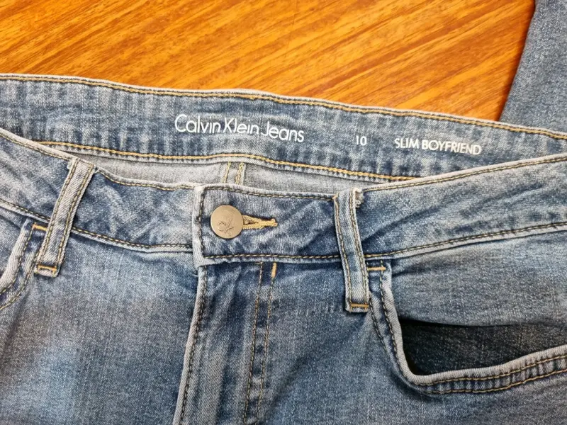 Jeans Calvin Klein Slim Boyfriend Talla 10 - 2