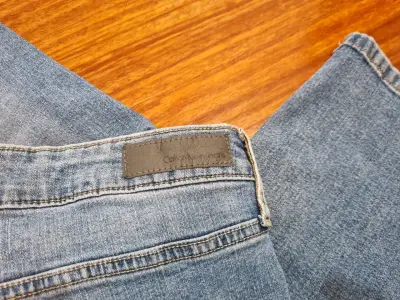 Jeans Calvin Klein Slim Boyfriend Talla 10 - miniatura 3