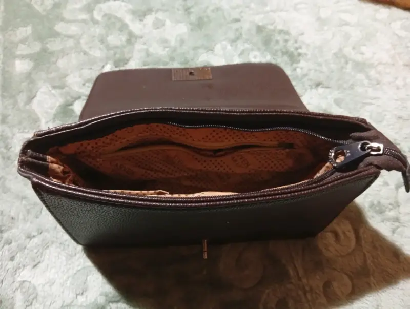 Cartera de cuero marrón con cadena Carven - 5