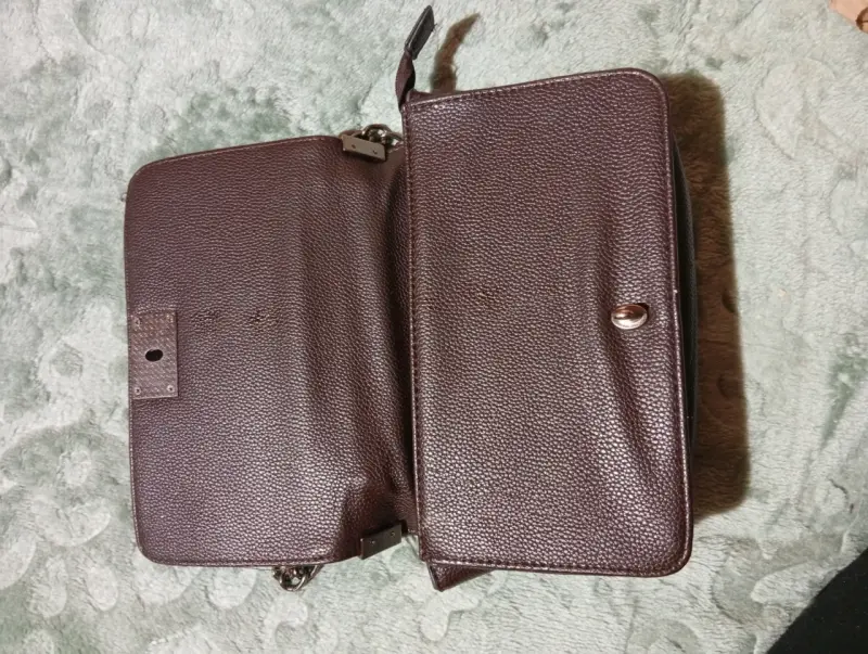 Cartera de cuero marrón con cadena Carven - 6