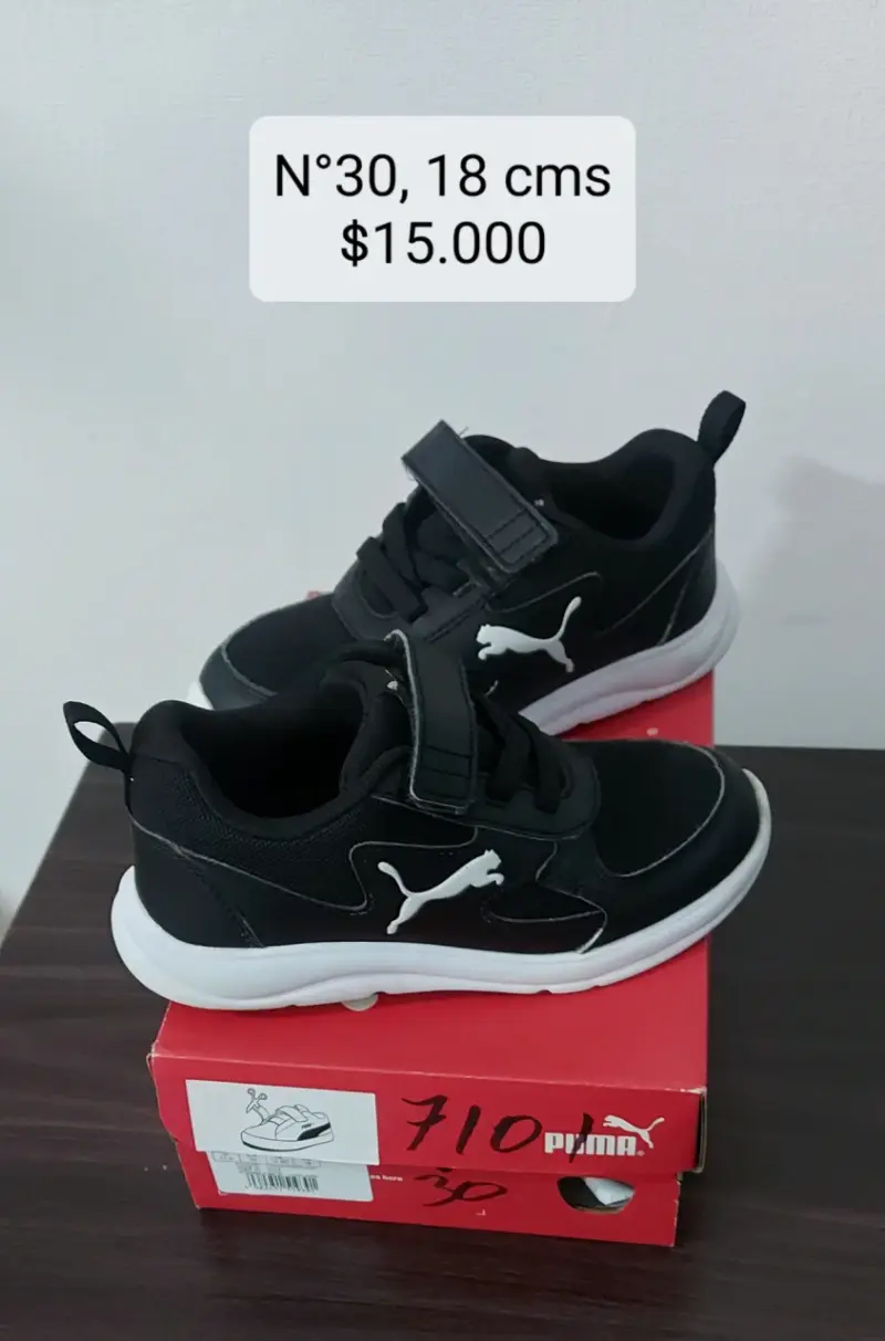 Zapatillas negras para niños - 1