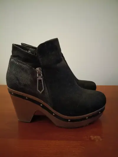 Botines de plataforma negros con cierre lateral - miniatura 2