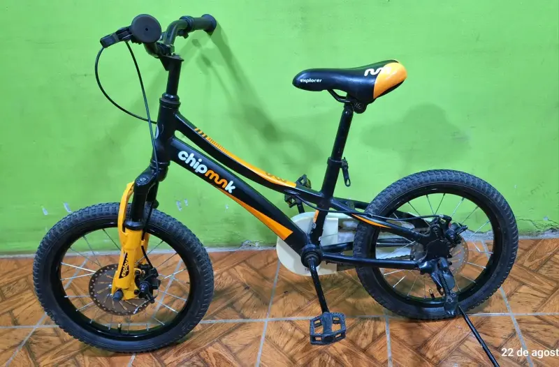Bicicleta infantil Chipmunk negra y naranja - 2