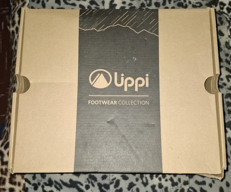 Botas de trekking Uppi para mujer color burdeos - 1