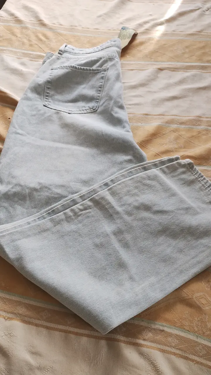 Jeans desgastados de mezclilla claros - 2