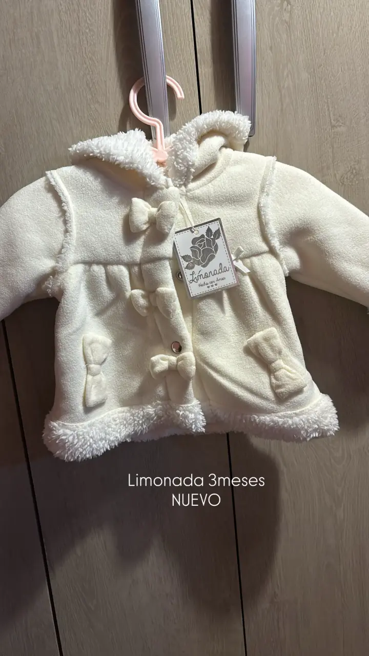 Abrigo de bebé Limonada 3 meses nuevo