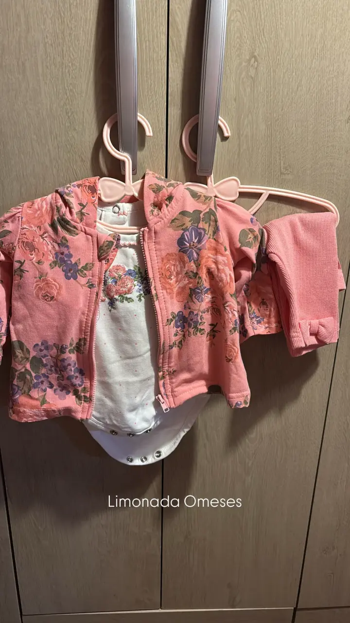 Conjunto de bebé floral Limonada