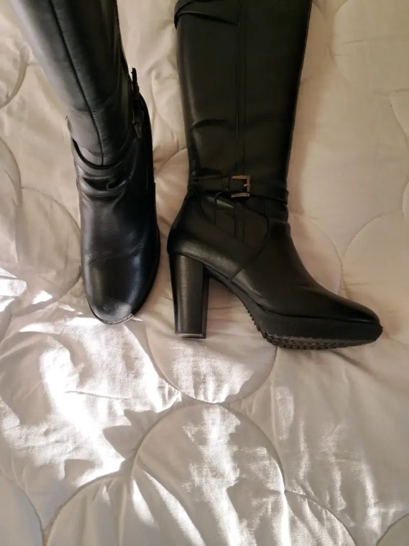 Botas negras con tacón alto - 3