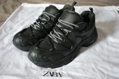Zapatillas deportivas negras Zara para hombre - miniatura 1