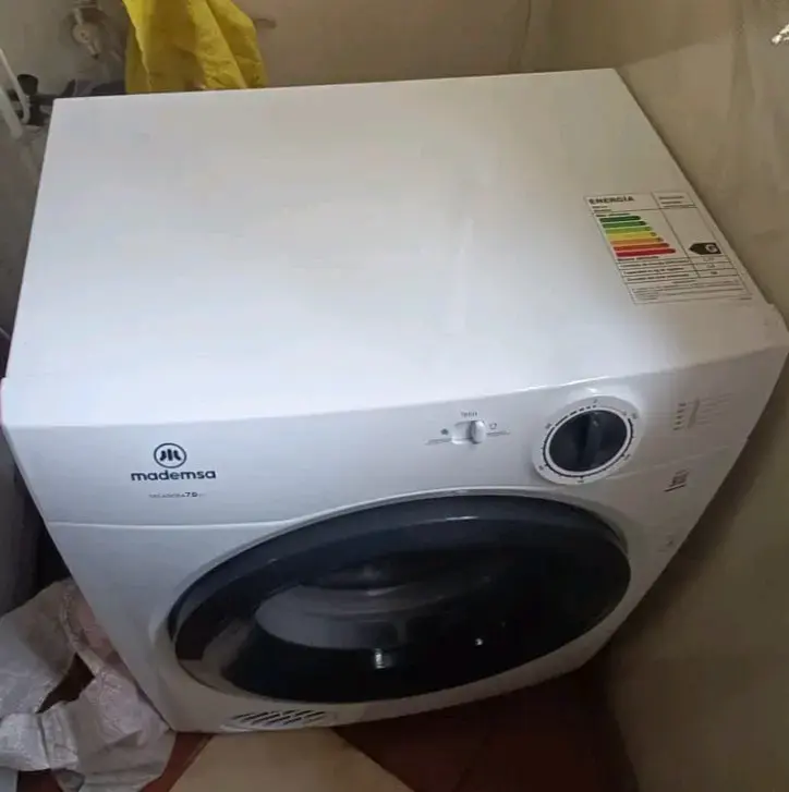 Secadora de Ropa Mademsa 7kg en buen estado - 2