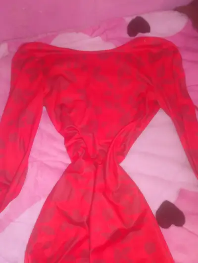Lote de jeans y vestido rojo para mujer - miniatura 4