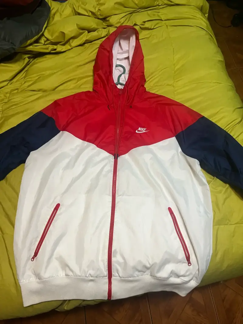 Cortaviento Nike tricolor rojo, blanco y azul - 1