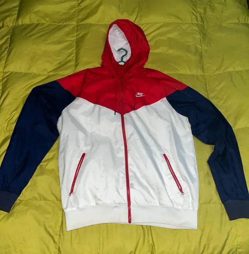 Cortaviento Nike tricolor rojo, blanco y azul - 4