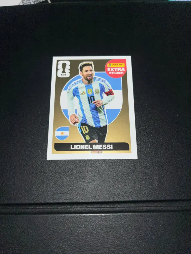 Lámina Panini Extra Sticker Lionel Messi FIFA - 1