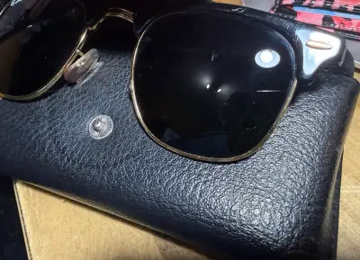 Gafas de Sol Ray-Ban Clubmaster Negras - miniatura 4