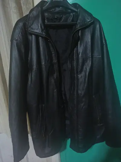 Chaqueta de cuero negra para hombre talla M - miniatura 1