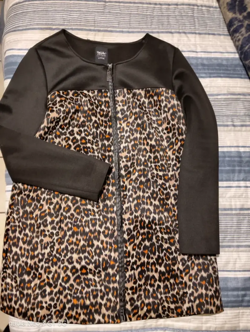 Vestido animal print con mangas largas - 3