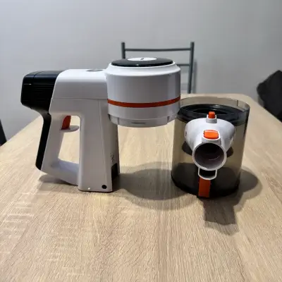 Aspiradora inalámbrica Maier con accesorios - miniatura 2