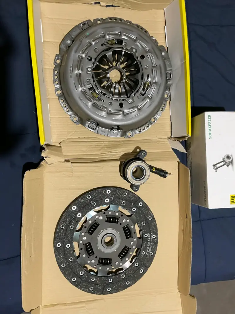 Kit de embrague LUK para Triton 2.4L Diesel - 2