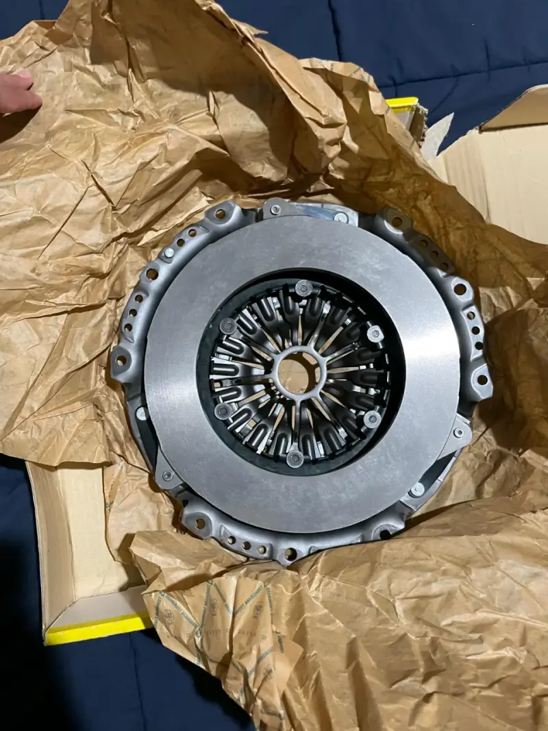 Kit de embrague LUK para Triton 2.4L Diesel - 4