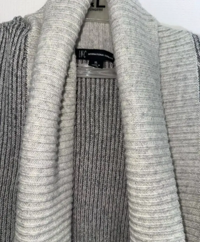 Cárdigan de Lana Gris con Detalles Beige - 3