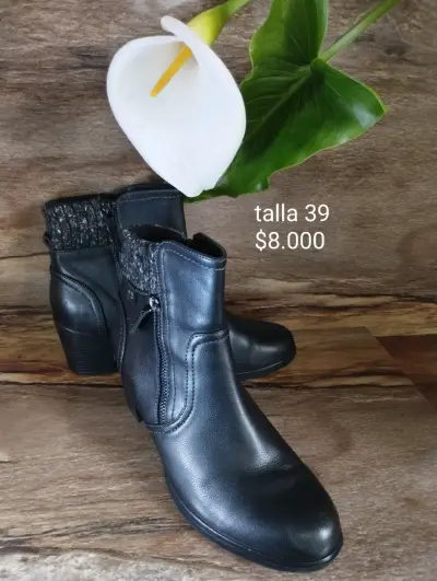Botines de cuero negro con cierre lateral - miniatura 2