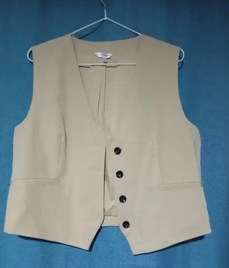 Lote de ropa nueva con etiqueta y usada - 5
