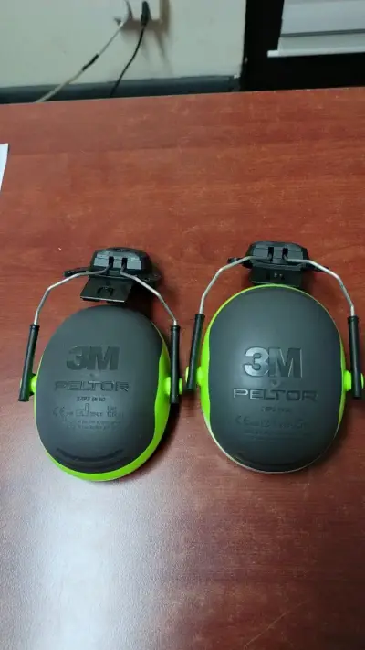 Protectores auditivos 3M Peltor X4P3 - miniatura 2