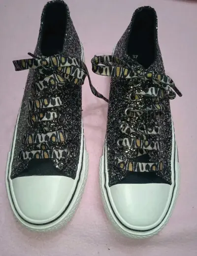 Zapatillas de Lona con Brillos y Cordones Estampados - miniatura 1