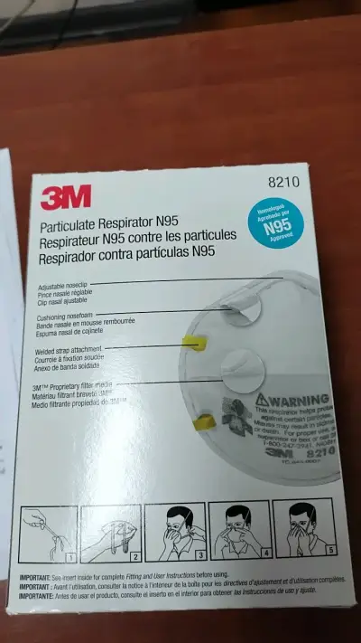 Caja de 20 Respiradores N95 3M 8210 - miniatura 4