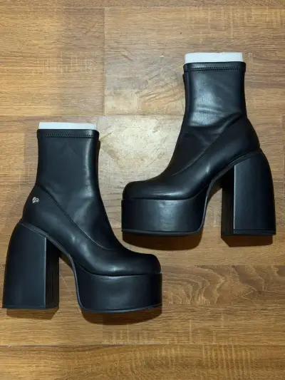 Botines de plataforma negros C/Moran talla 39 - miniatura 1