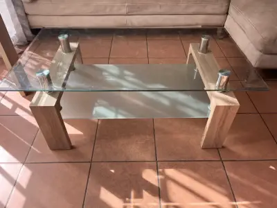Mesa de centro de vidrio y madera - miniatura 1